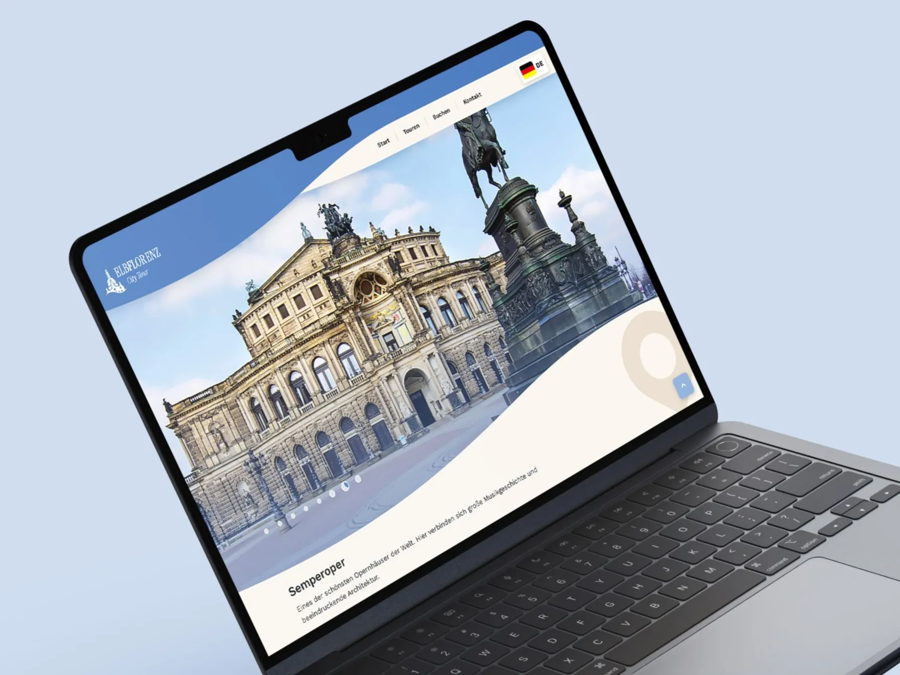 Desktop-Ansicht der Startseite auf einem MacBook Pro