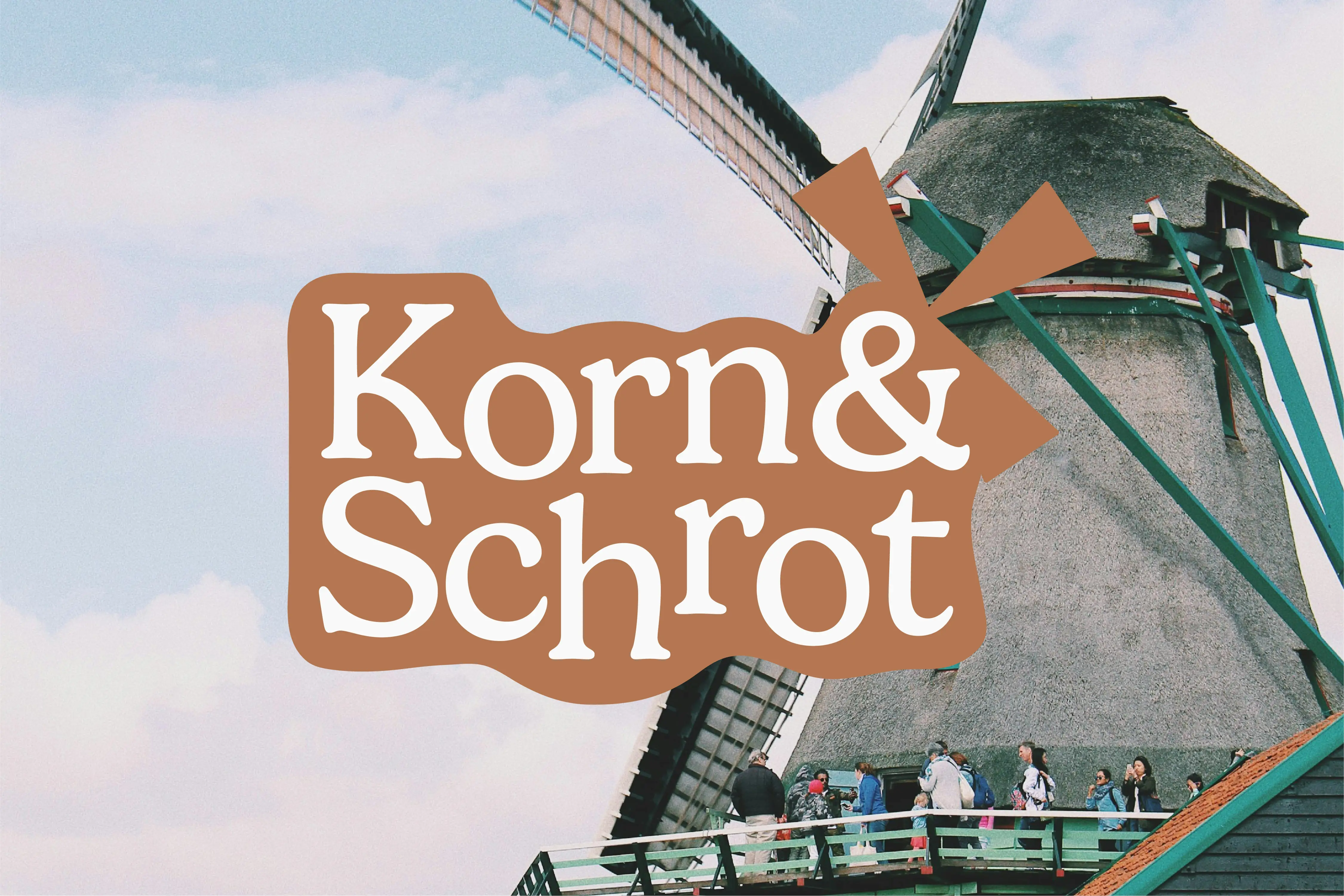 Wortmarke von Korn & Schrot mit organischer Typografie